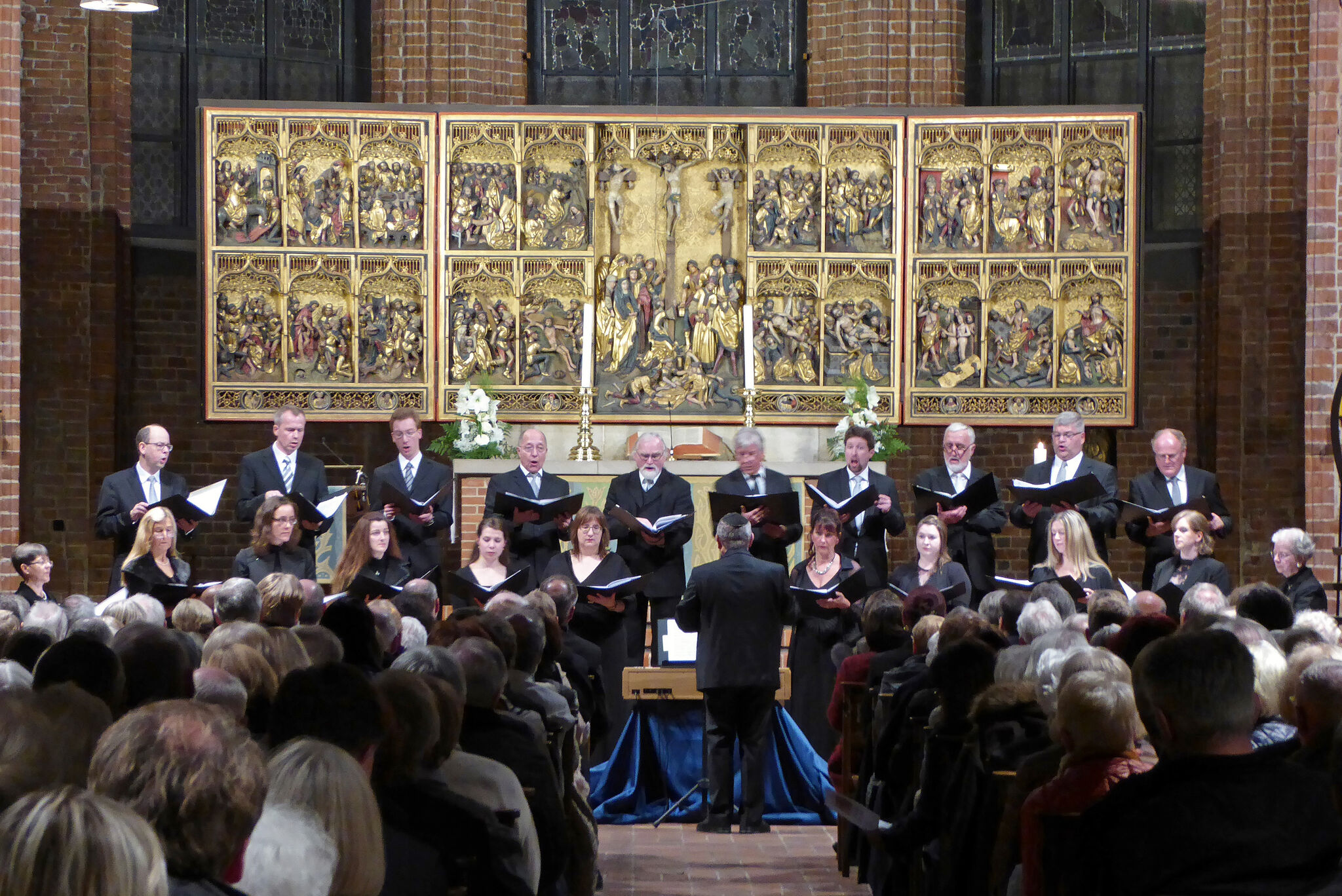 Gedenkkonzert in der Marktkirche mit dem Europäischen Synagogalchor unter der Leitung von Professor Andor Izsak