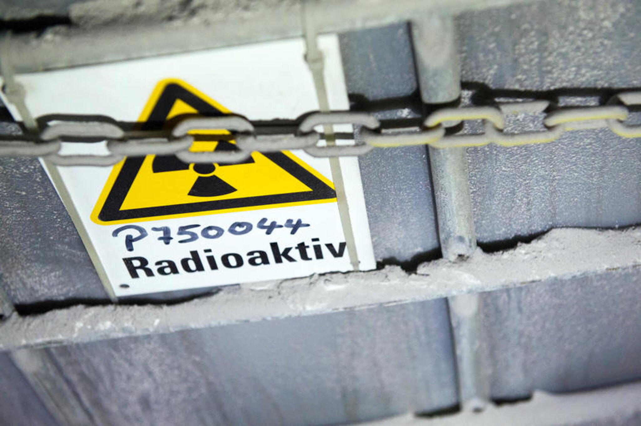 atommuell_radioaktiv_schild