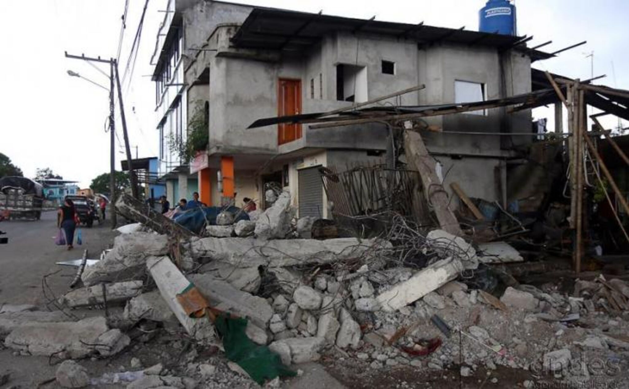 ecuador-earthquake-3