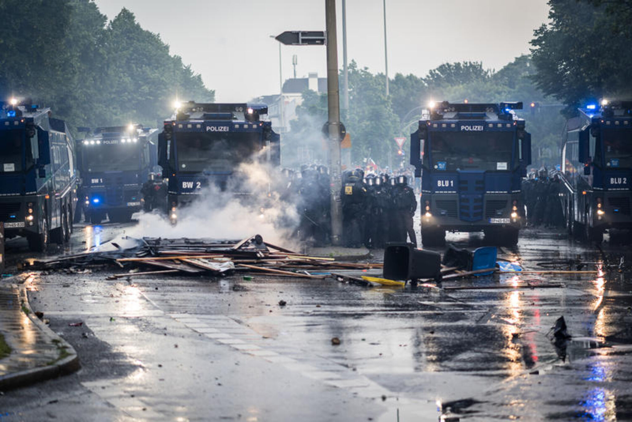 polizei_g20_hamburg_wasserwerfer