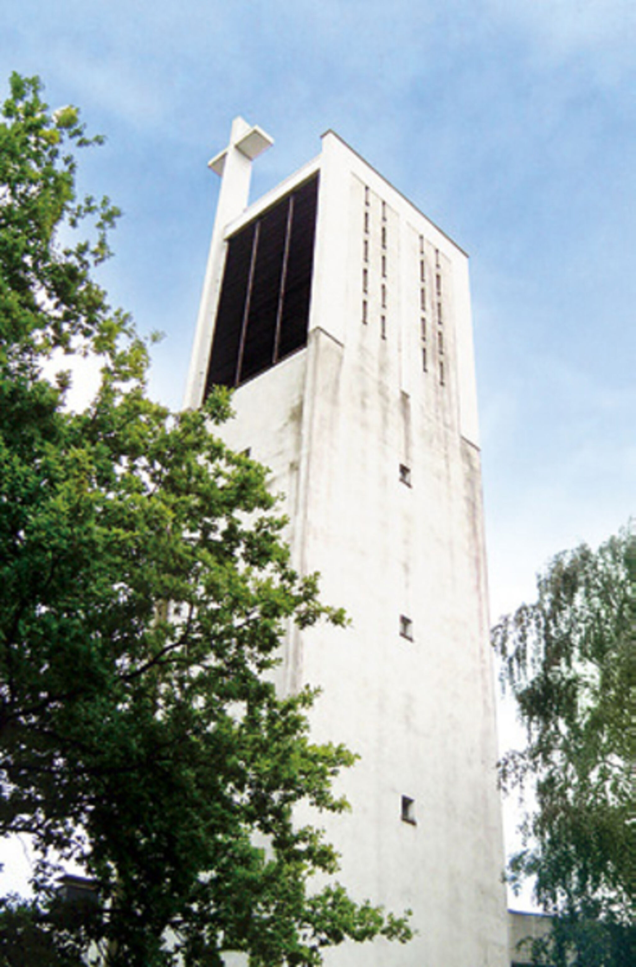 Melanchtonkirche_Turm_Südstadtkirchengemeinde OS