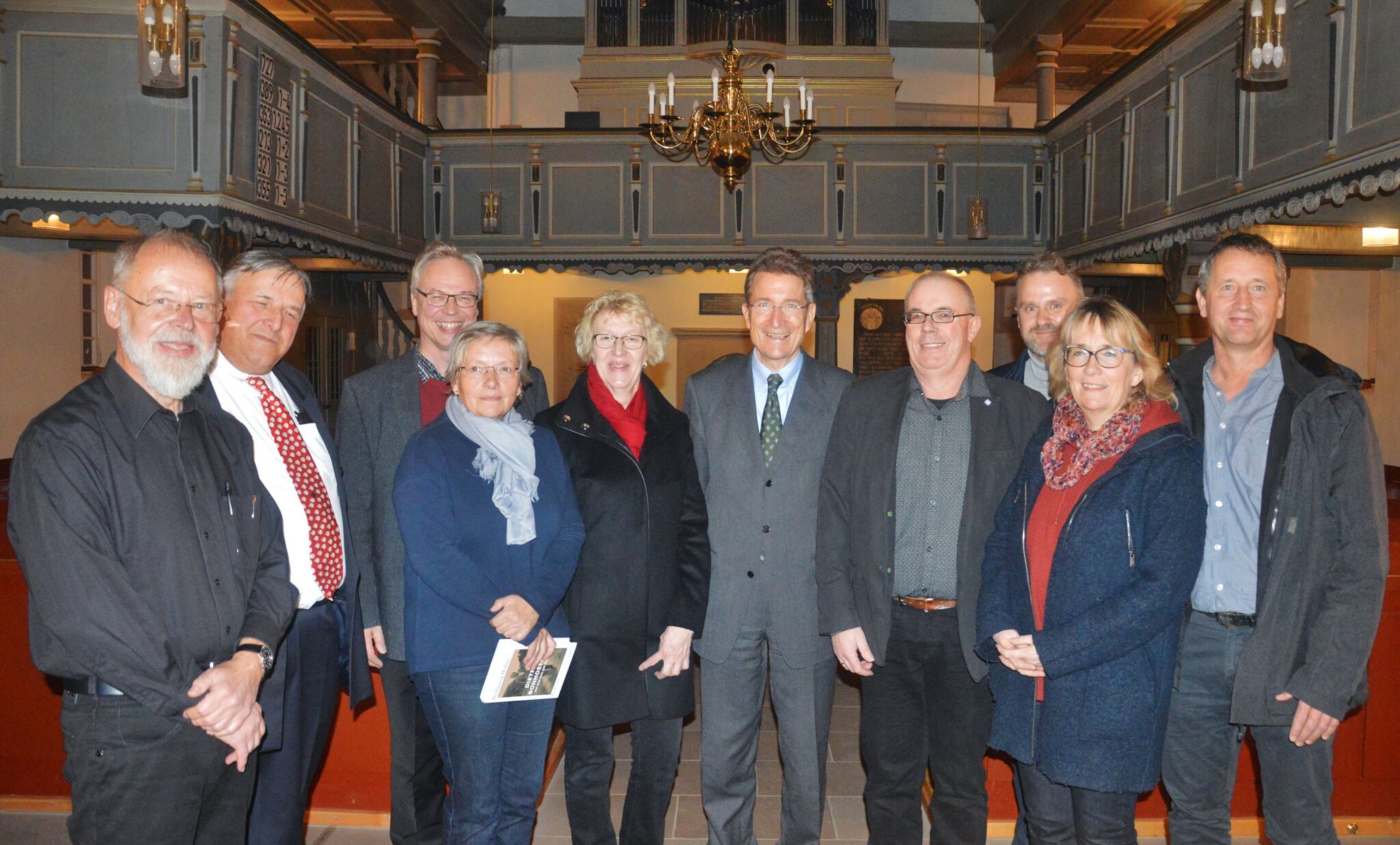 Wolfgang Huber in Wollershausen_Gruppenfoto mit KV