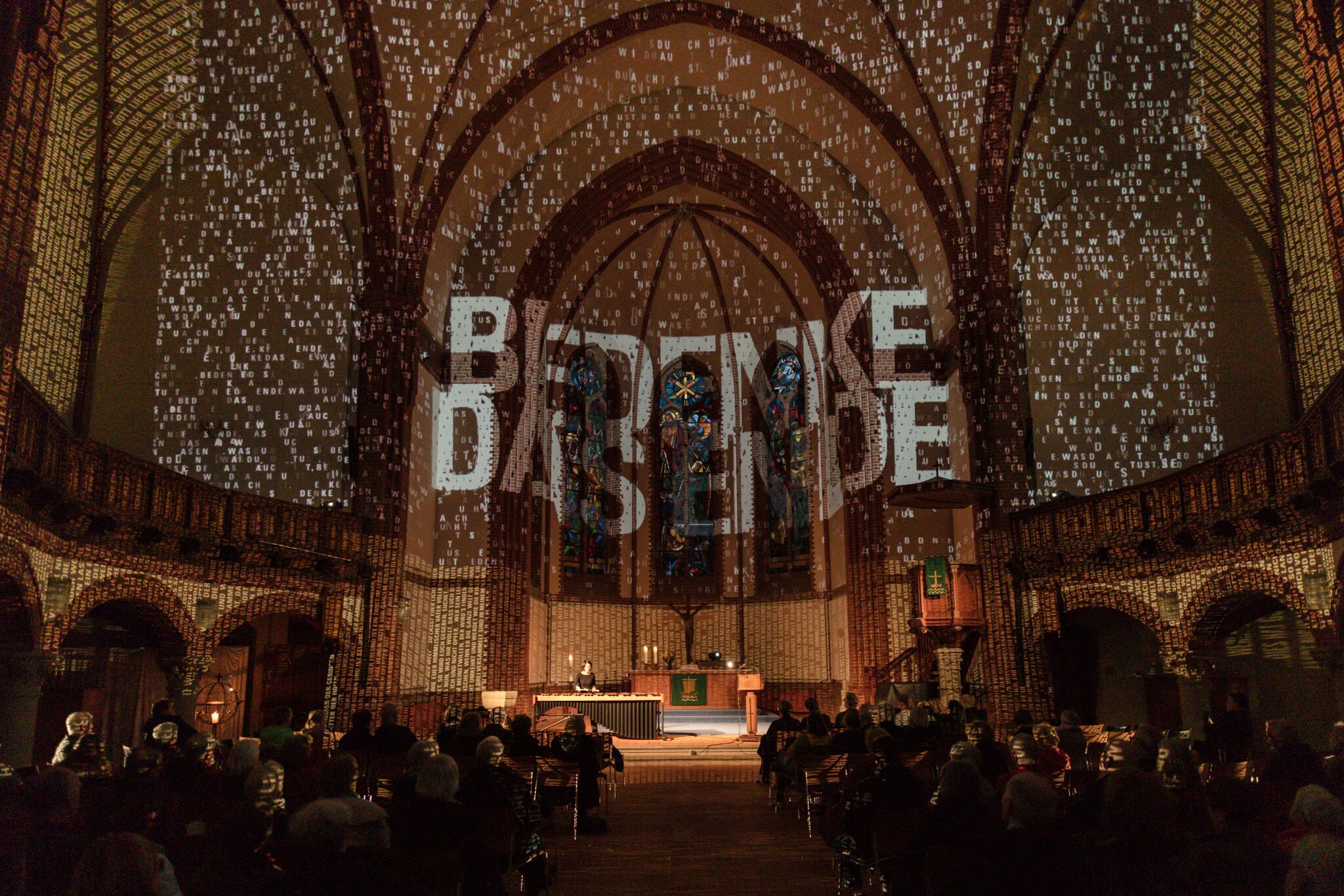 Lichtinstallation_Kulturkirche Bremerhaven_Eroeffnungsgottesdienst_Okt 2019