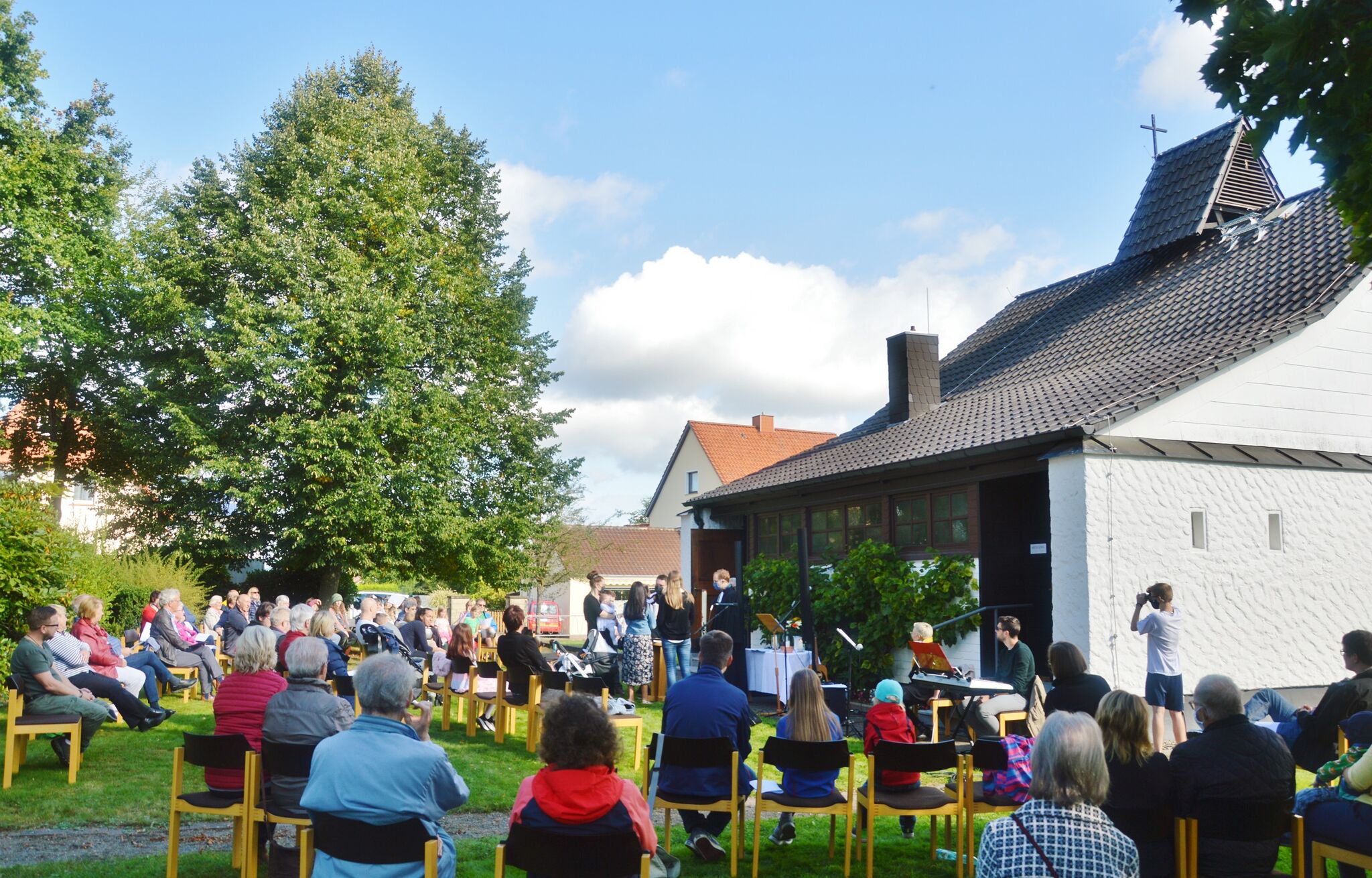 Open Air Gottesdienst_Pauluskirche Bilshausen