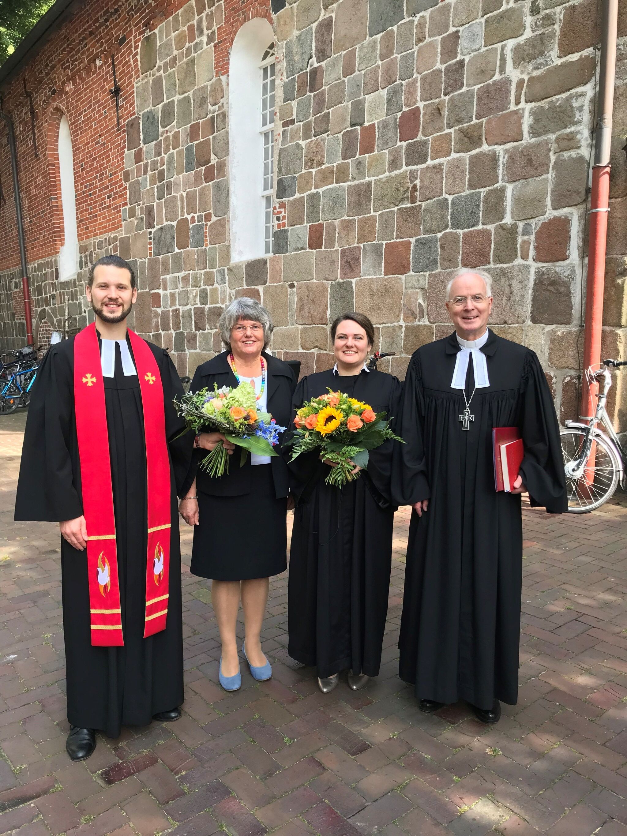 Ordination Angela Kirschstein 2-Foto-Marion Steinhorst-Coordes-ab