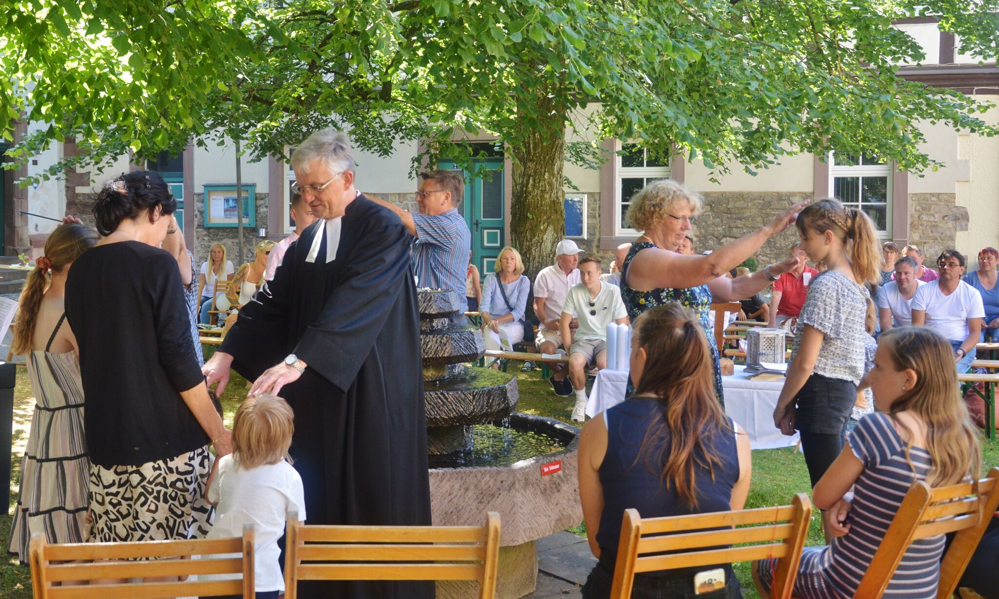 Tauffest am Brunnen_OHA