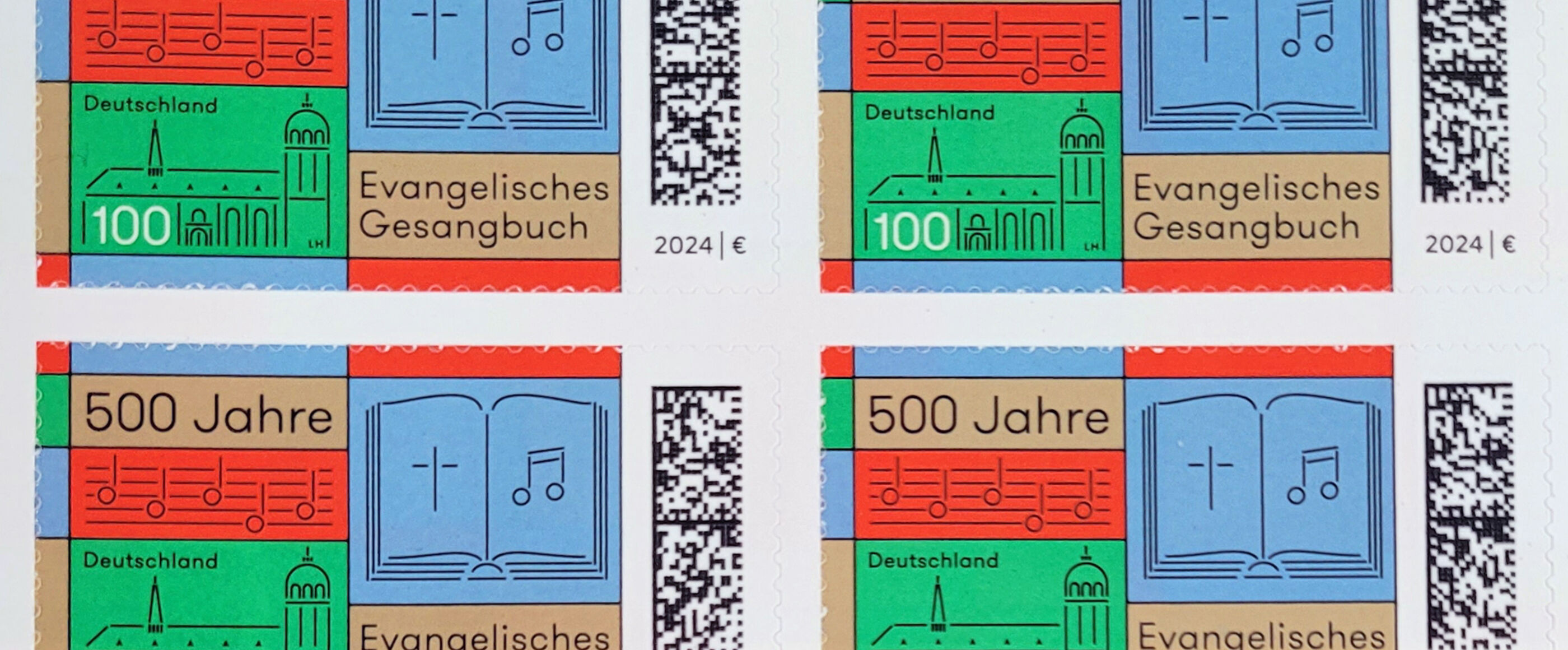 Ein Bogen der Sonderbriefmarke „500 Jahre Evangelisches Gesangbuch“.